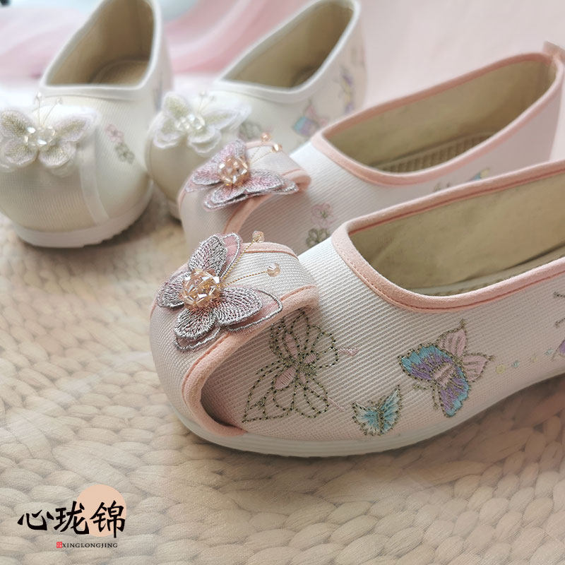 新品原创汉服鞋明制宋制唐风古风圆头女布绣花鞋内增高白蝴蝶珠花