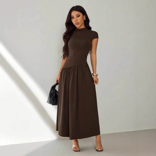 short-sleeved pleated slim-fit solid casual dress perfect