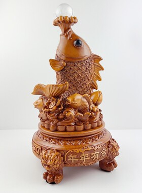 2026厂家直销木纹年年有余金龙鱼摆件底座可以转动送老人生日乔迁