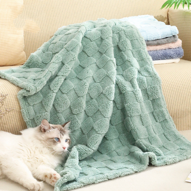 宠物毯睡眠保暖狗狗窝垫猫咪珊瑚绒毯子宠物用品秋冬狗窝猫咪睡垫