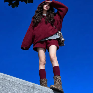 红色毛衣短裤两件套女26春季新款慵懒宽松休闲高级氛围感穿搭套装