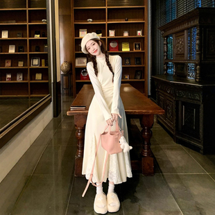 小个子半高领白色厚款鱼尾裙秋冬蕾丝拼接大摆型收腰长袖连衣裙女