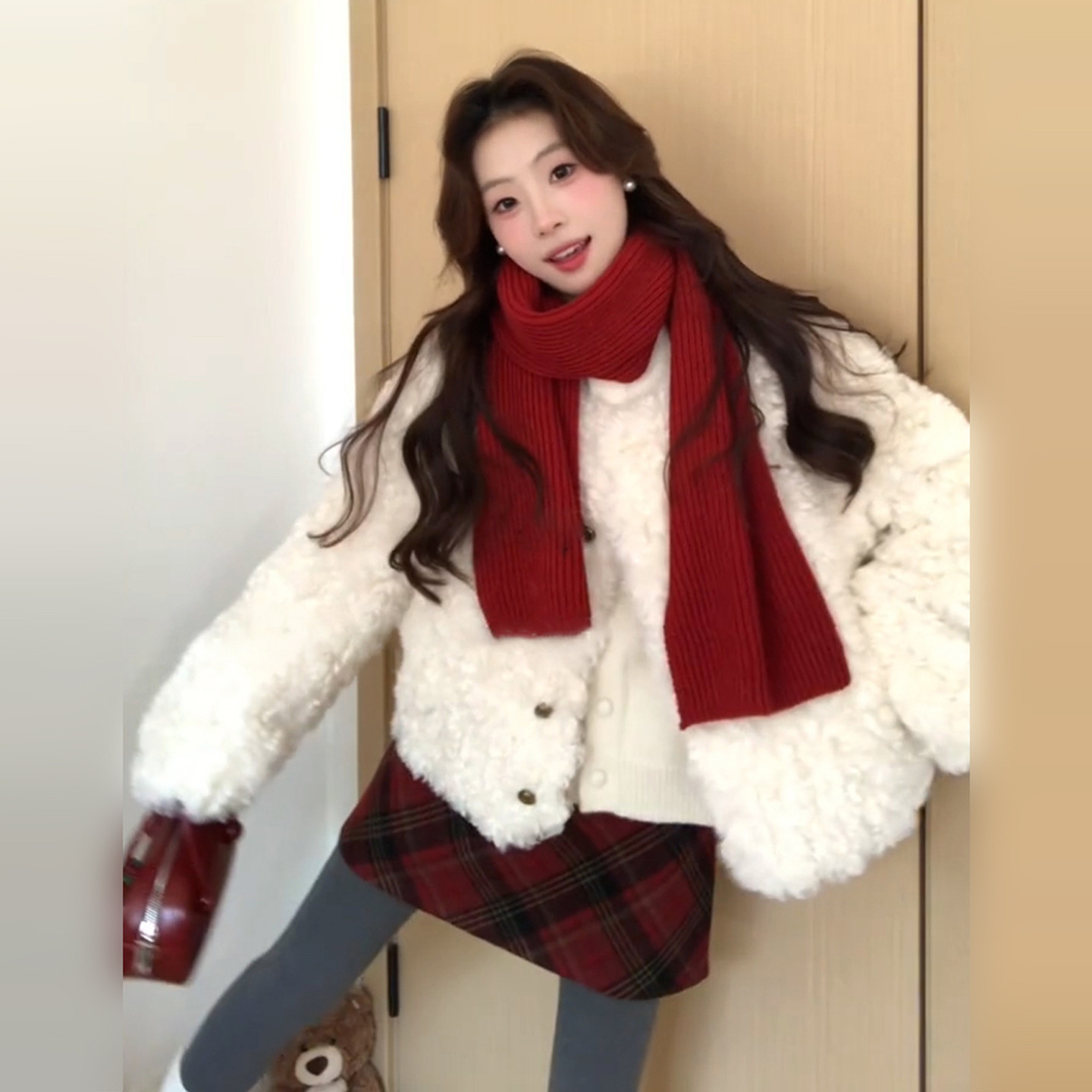 韩系加厚毛绒开衫长袖短外套女冬季新款超好看的气质百搭白色上衣,女装/女士精品,短外套,淘宝优惠券,粉丝福利购,淘宝优惠卷