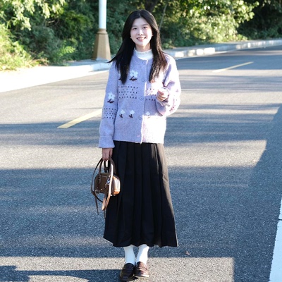 清纯白月光穿搭浅紫色提花毛衣女