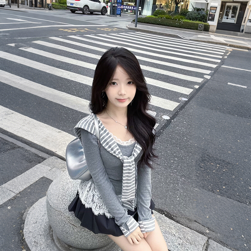 美式辣妹条纹披肩蕾丝拼接长袖t恤女早秋季小个子百褶短裙两件套