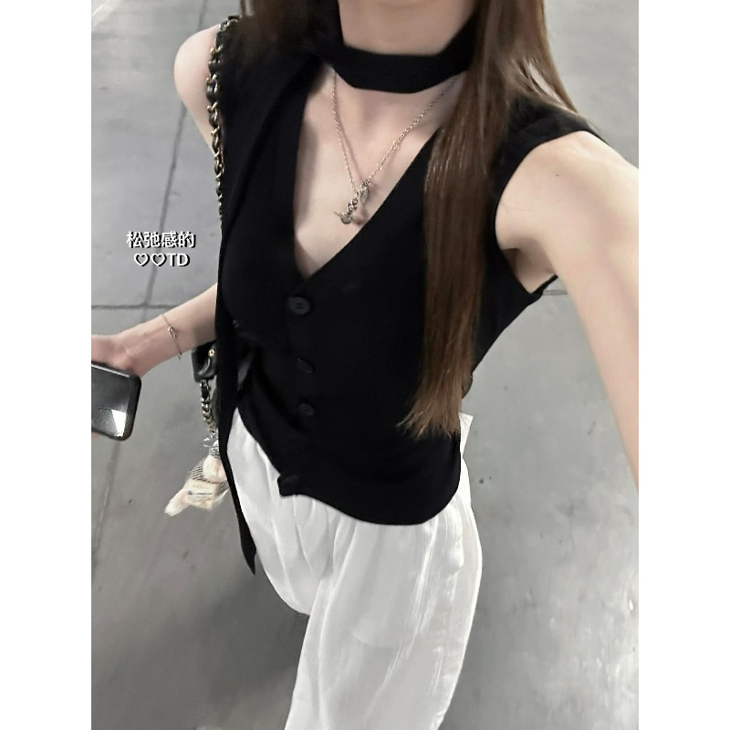 黑色气质挂脖针织背心女夏季外穿吊带无袖v领短款上衣别致小开衫