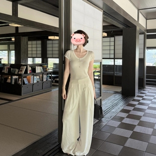 气质简约甜辣妹短款 白色u领纯欲修身 2025新款 短袖 小上衣 T恤女夏季