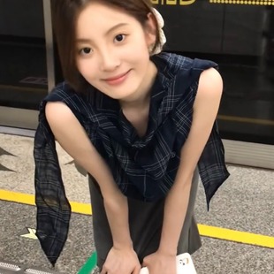 外穿超好看收腰无袖 韩系温柔风三角围巾领格纹背心女夏季 t恤上衣