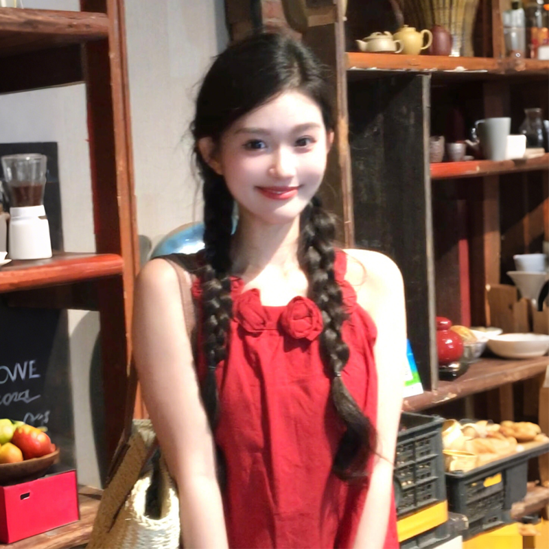 红色甜美立体花苞领挂脖背心女夏季2025新款外穿独特漂亮无袖上衣