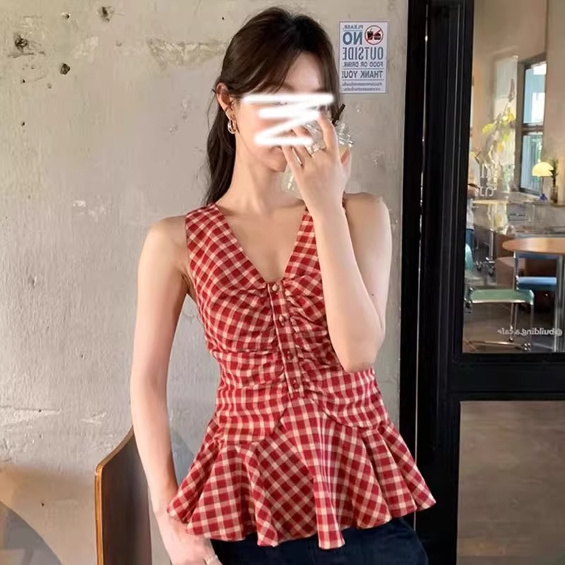 【赠送运费险】格纹v领吊带背心