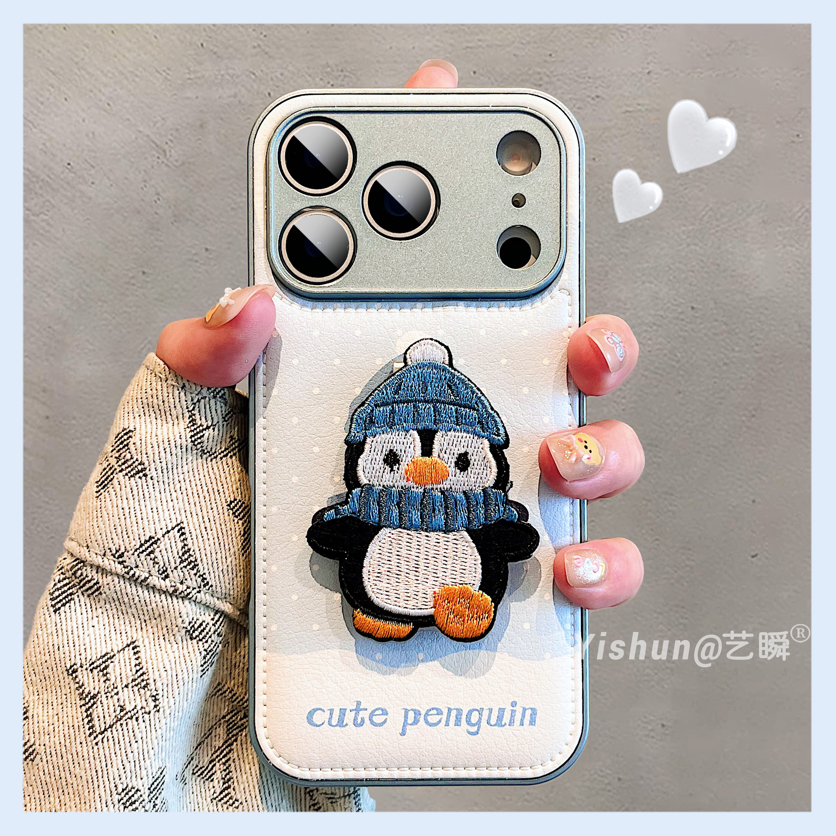 秋冬新款卡通呆萌小企鹅折叠支架适用iPhone17ProMax手机壳苹果16pro皮质鼓包13全包镜头15pro可爱14女保护套
