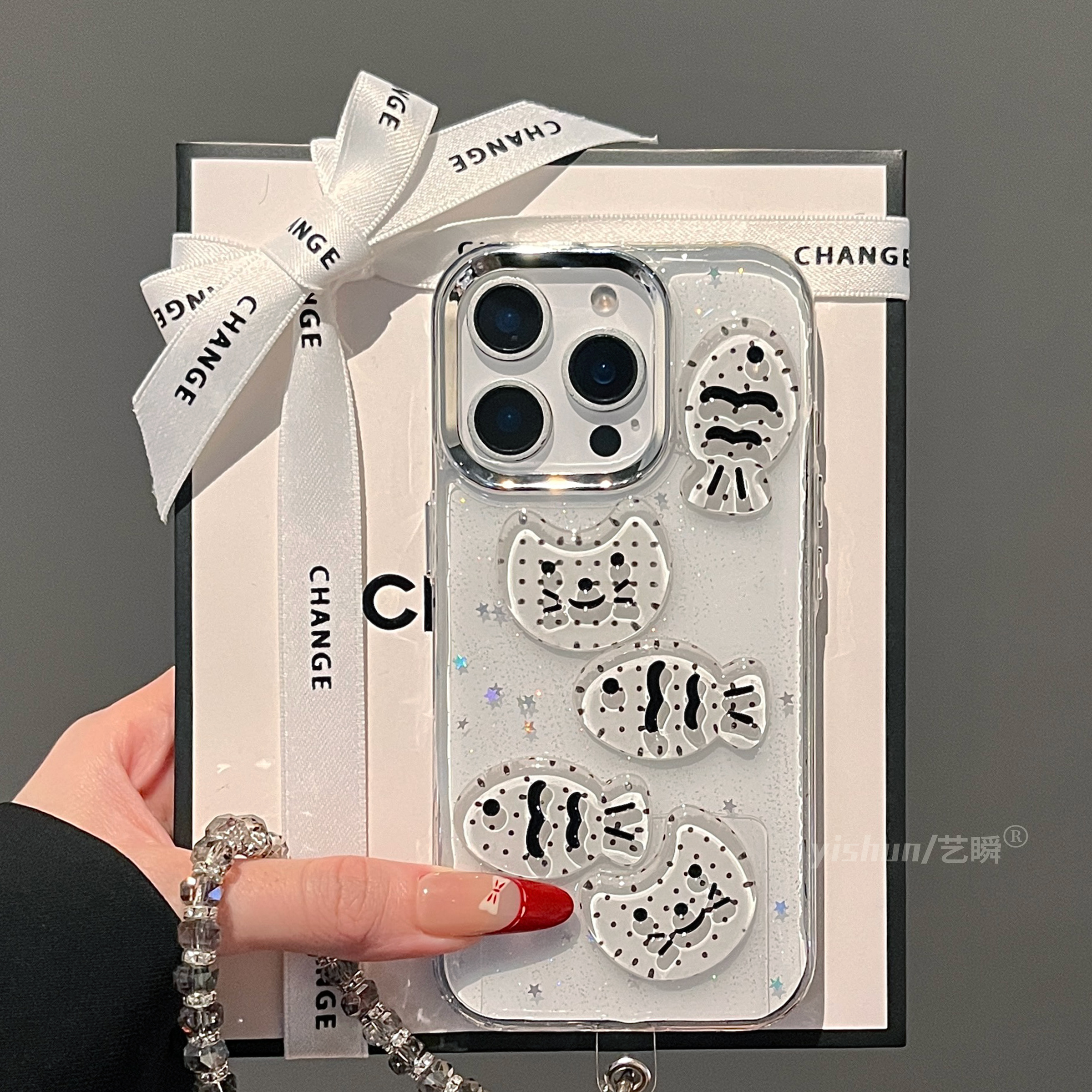 原创简约ins立体波点小鱼猫咪16ProMax手机壳新款iPhone15pro小众创意14plus硅胶13pm女款12透明闪粉11保护套