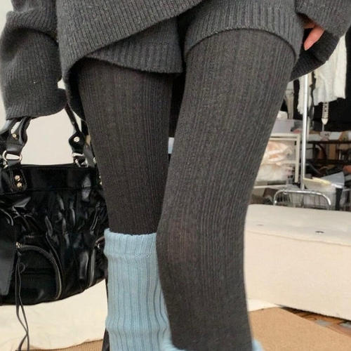 秋天的裤袜要趁早！叠穿过膝针织