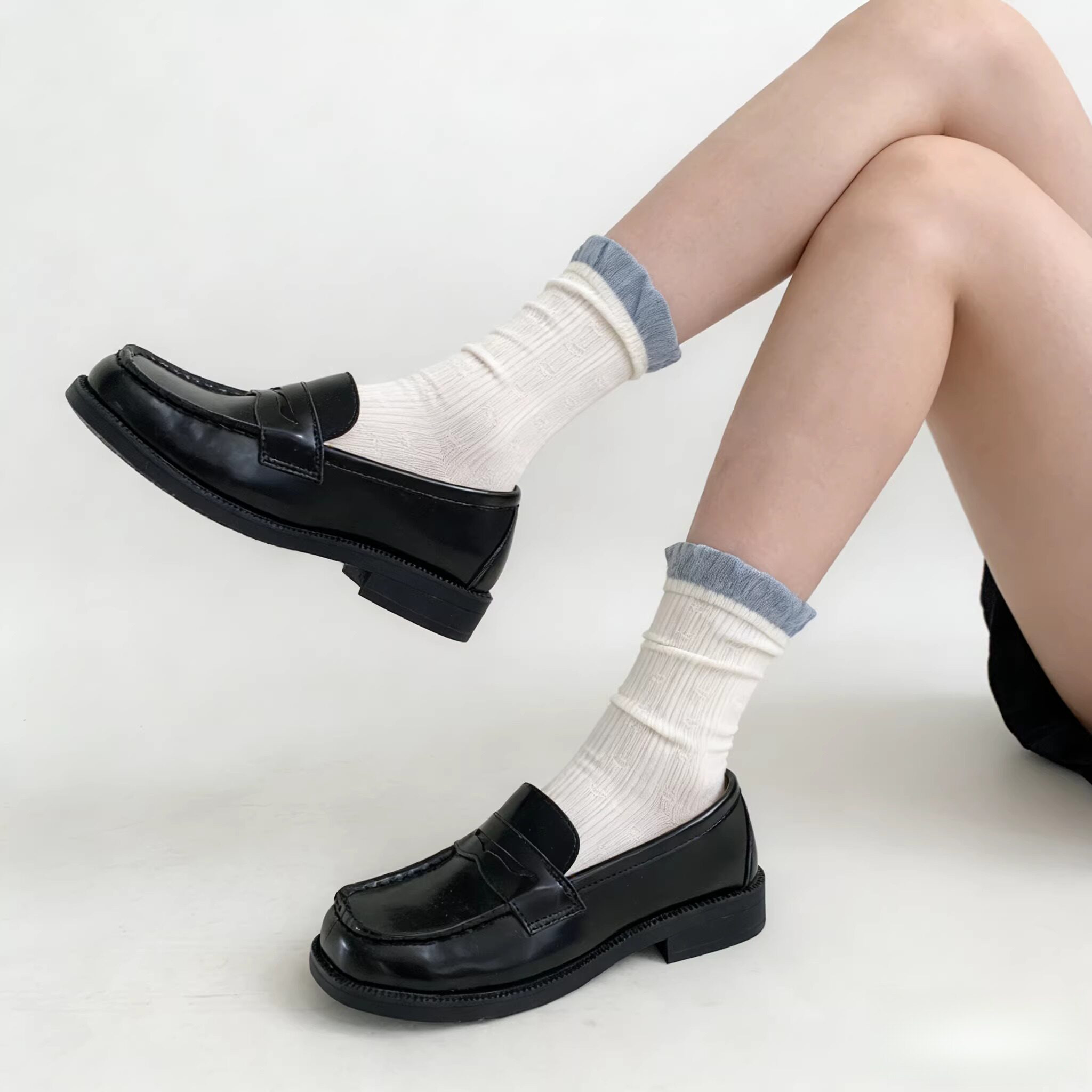 溢出屏幕的少女feel～ins风早春爱心花边袜，超好看的甜系女孩！