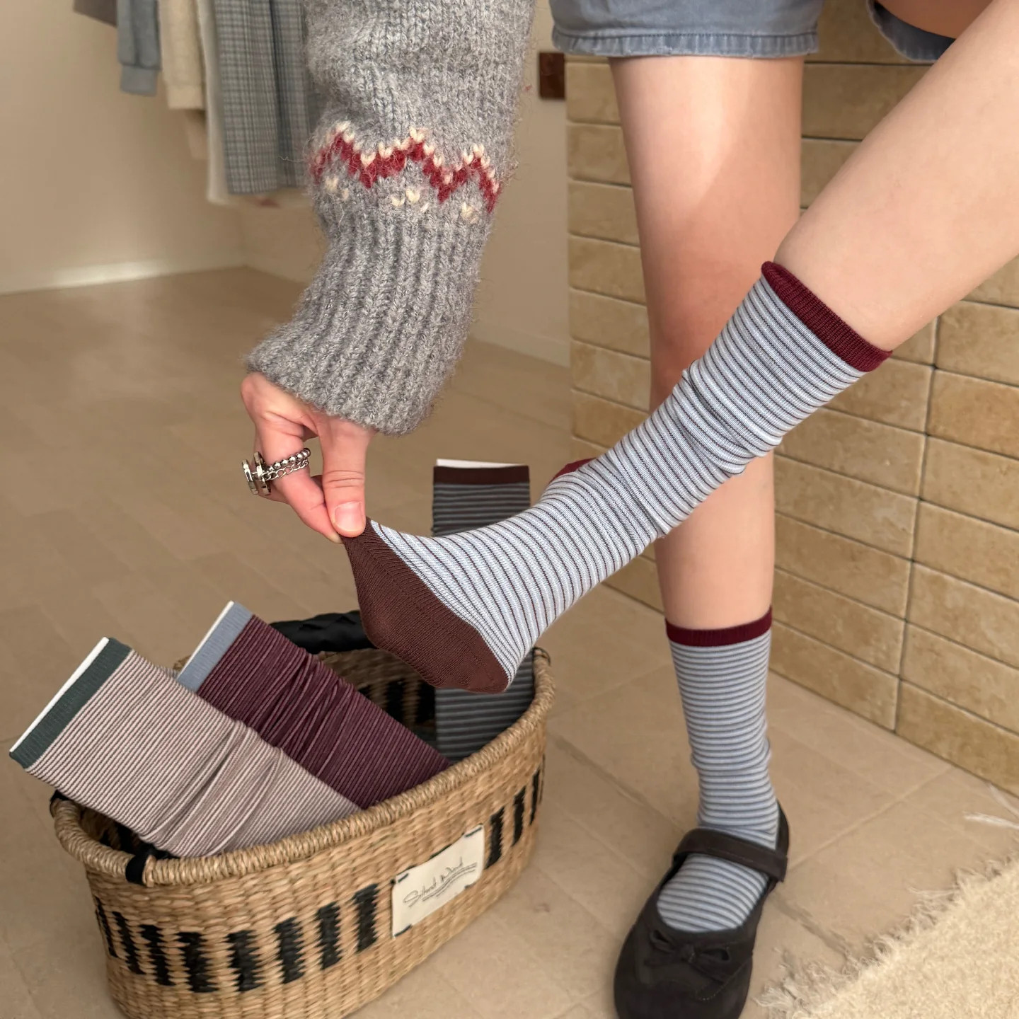 复古又高级袜子女撞色款复古条纹
