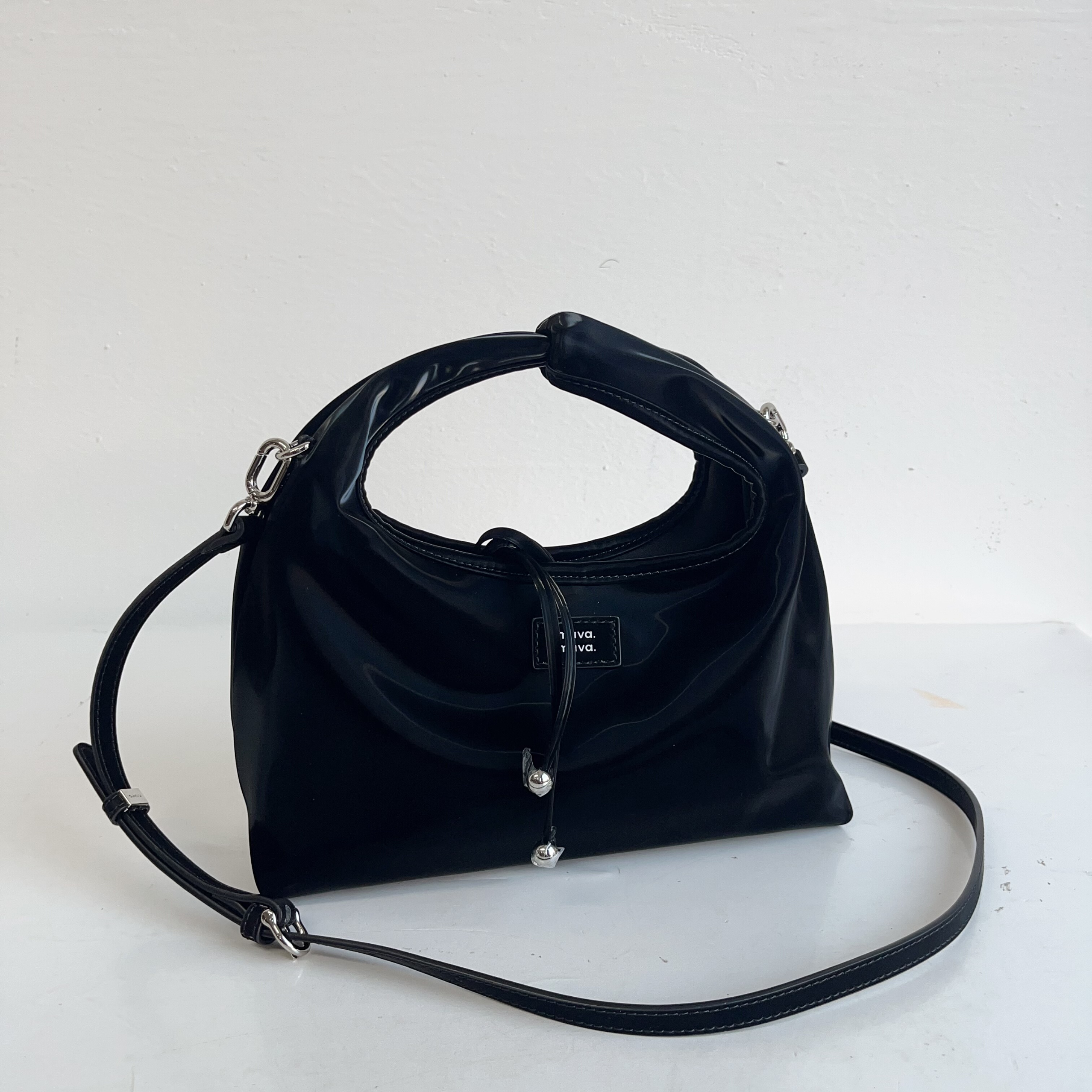 2025新款简约休闲潮百搭单肩斜挎