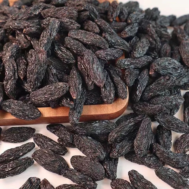 新疆吐鲁番黑美人葡萄干产地直发办公室小零食家用自然风干软糯