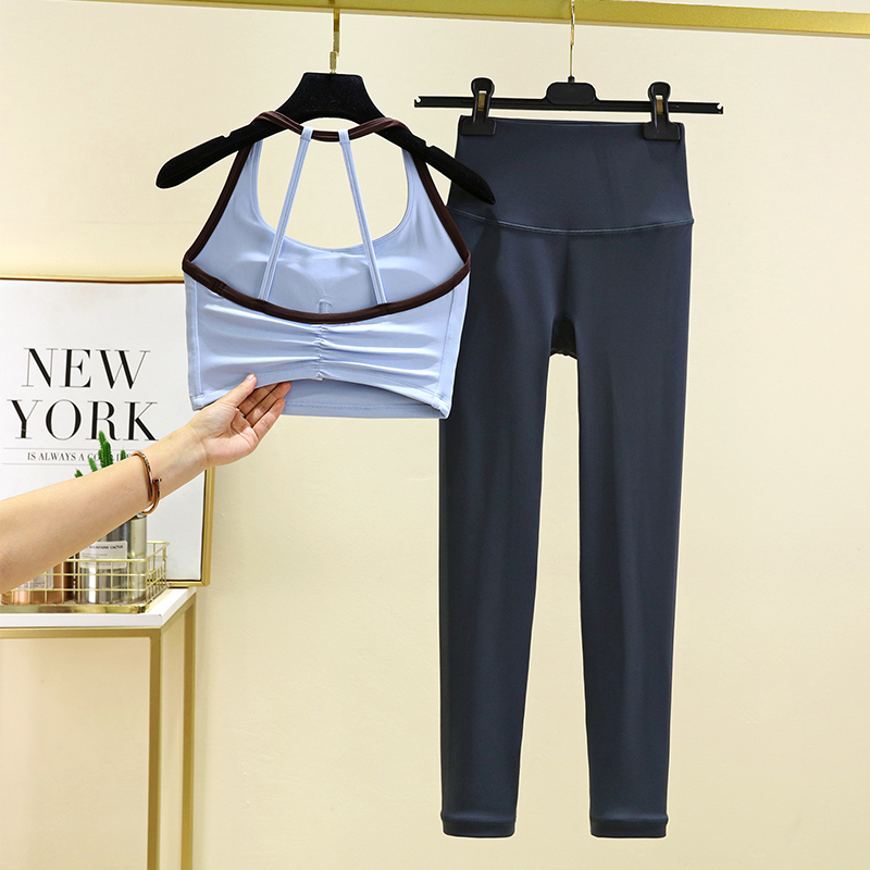 夏季普拉提瑜伽服短裤套装女高级感三件套专业高端健身服2025新款