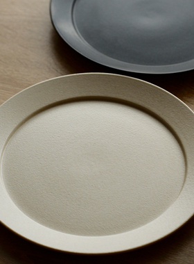 川泽烧8英寸平边浅盘家用极简黑白景德镇粗陶餐盘菜盘西餐盘子