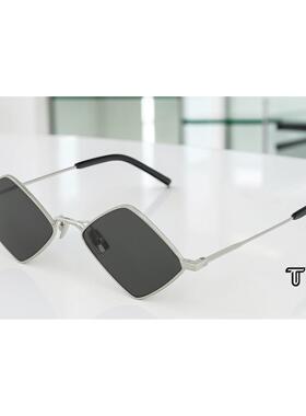 SAINT LAURENT圣罗兰SL 302 LISA 001金属银灰55 mm中性太阳眼镜