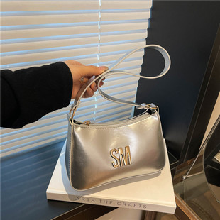 时尚韩版腋下包女百搭个性设计感小方包简约小众复古女单肩包