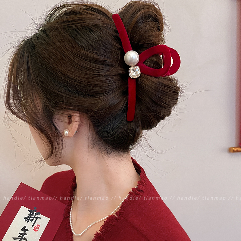 复古显白本命年红色丝绒鲨鱼夹