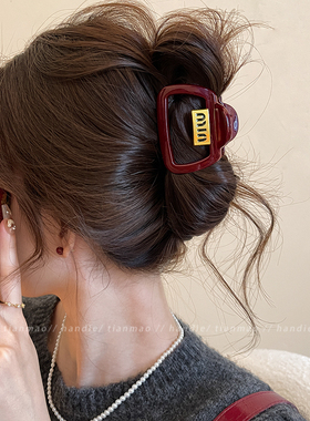 新年红色字母抓夹女后脑勺半扎发鲨鱼夹子中号发夹高马尾发卡头饰