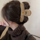 毛毛抓夹大号发夹女2026新款 后脑勺春夏毛绒高级感盘发鲨鱼夹头饰