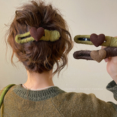 韩系爱心毛线一字鸭嘴夹发夹后脑勺抓夹女2025新款 大号鲨鱼夹发夹