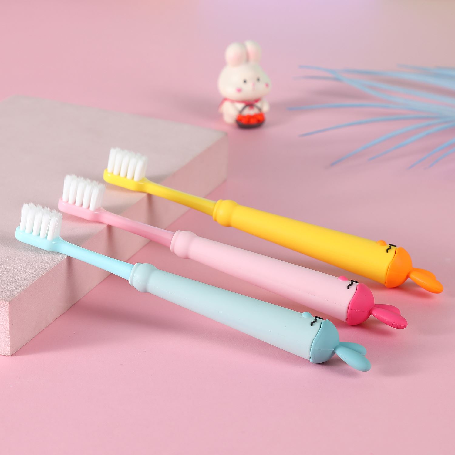 创意卡通萌小鸡儿童牙刷单支装 儿童防滑硅胶手柄软毛清洁牙刷