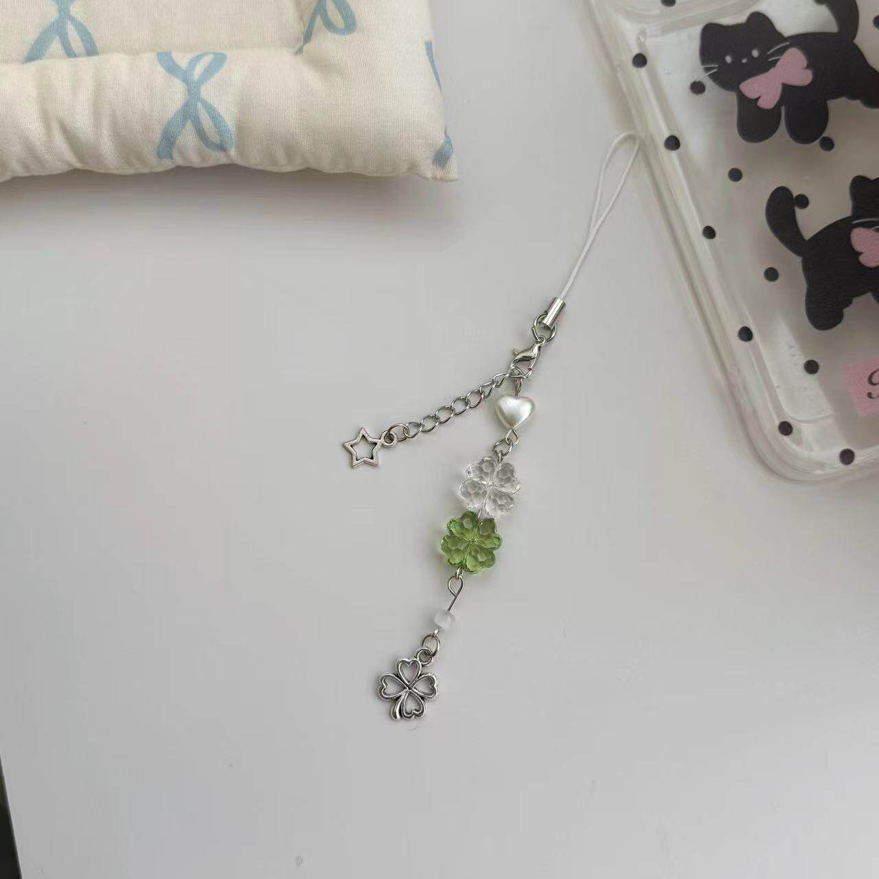 小清新幸运草五角星爱心串珠咕本链卡册ccd相机手机链小众挂件女
