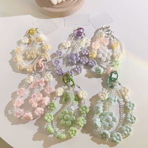 潮流多巴胺花朵手提链短款手绳吊坠通用手机壳耳机套链条手机挂绳