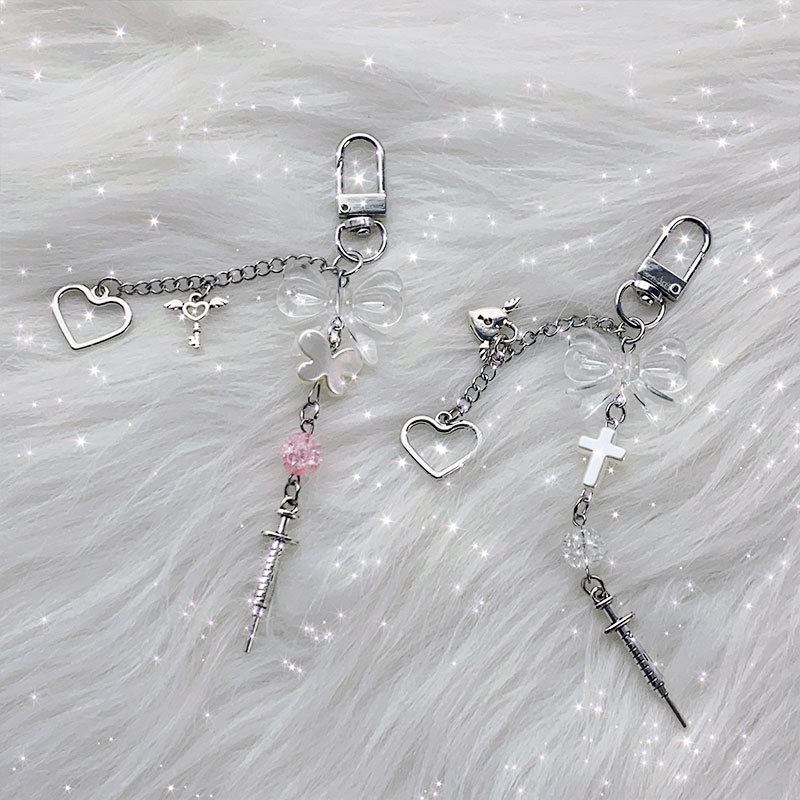 小众设计串珠挂件甜美可爱透明蝴蝶结甜酷少女包包咕卡吊坠钥匙扣