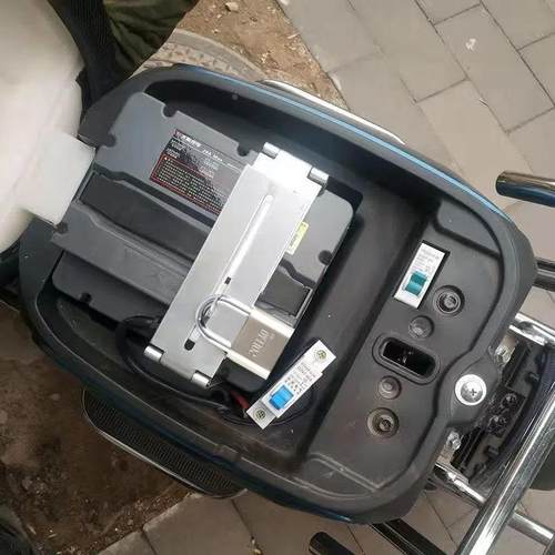 工厂 电动车电瓶锁座位下电瓶防盗锁锂电池座桶锁加厚定制