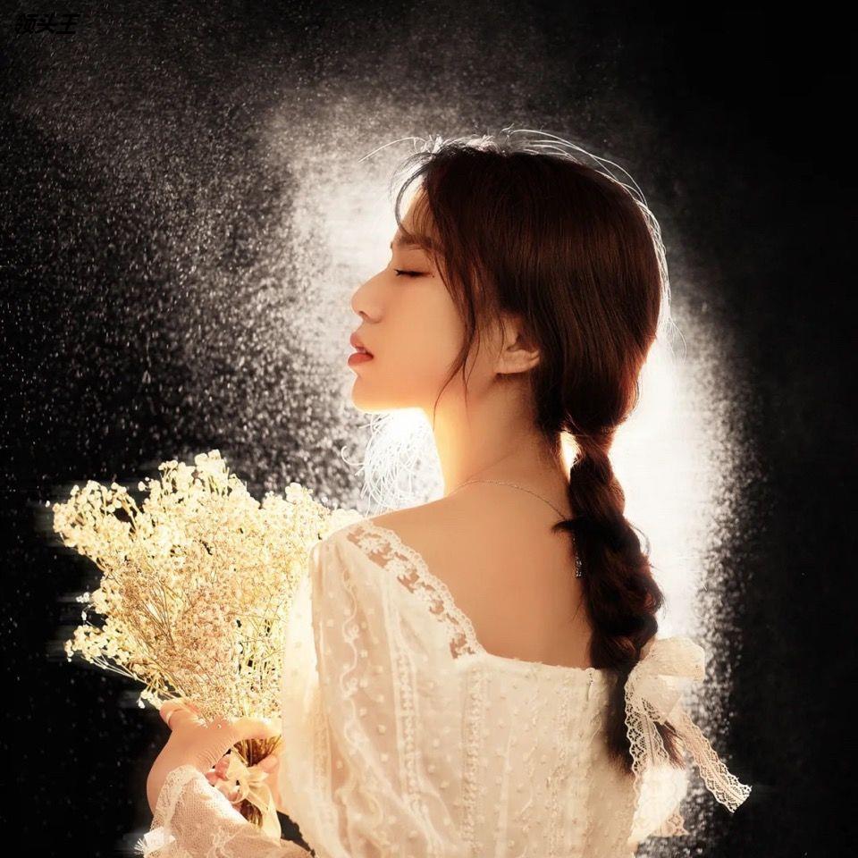 黑色摄影吸光背景布拍摄道具挂板纯黑植绒布拍照网红神明少女幕布