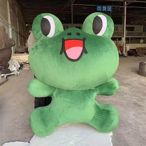 泡沫植绒爱心模型雕塑定制七夕情人节心形大型玻璃钢毛绒公仔摆件