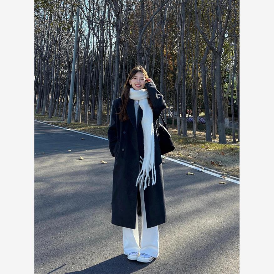 黑色呢子大衣女中长款2025秋冬新款小个子高级感加厚正肩毛呢外套