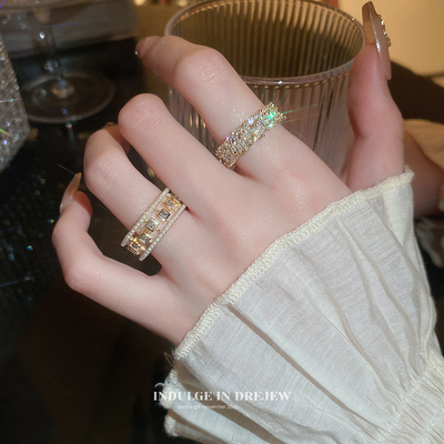 金色巴洛克珍珠锆石开口戒指