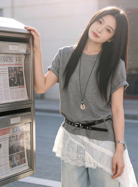 专柜2026早春灰色圆领短袖T恤蕾丝拼接下摆女韩版收腰气质不规则