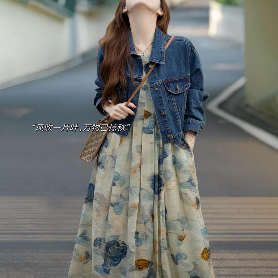 翻领短款牛仔外套女春秋季欧货显瘦油画连衣裙轻熟减龄两件套装