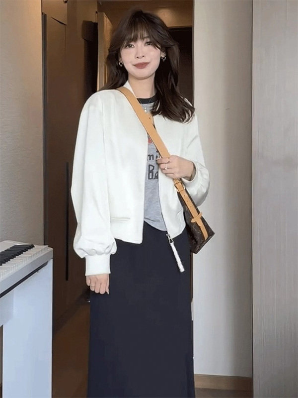 白色短款圆领棒球服外套女春秋欧货休闲显瘦百搭洋气夹克上衣潮