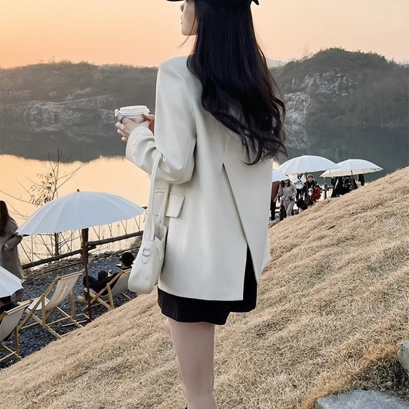 米白色西装外套女士春秋季欧货休闲职业ol正装西服小个子薄款上衣
