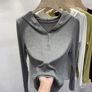 纯棉连帽T恤打底衫女士春秋季欧货修身v领纽扣长袖纯色半开领上衣