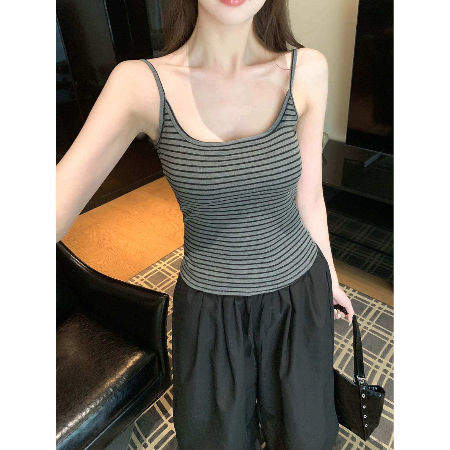 纯欲美背条纹吊带背心女带胸垫