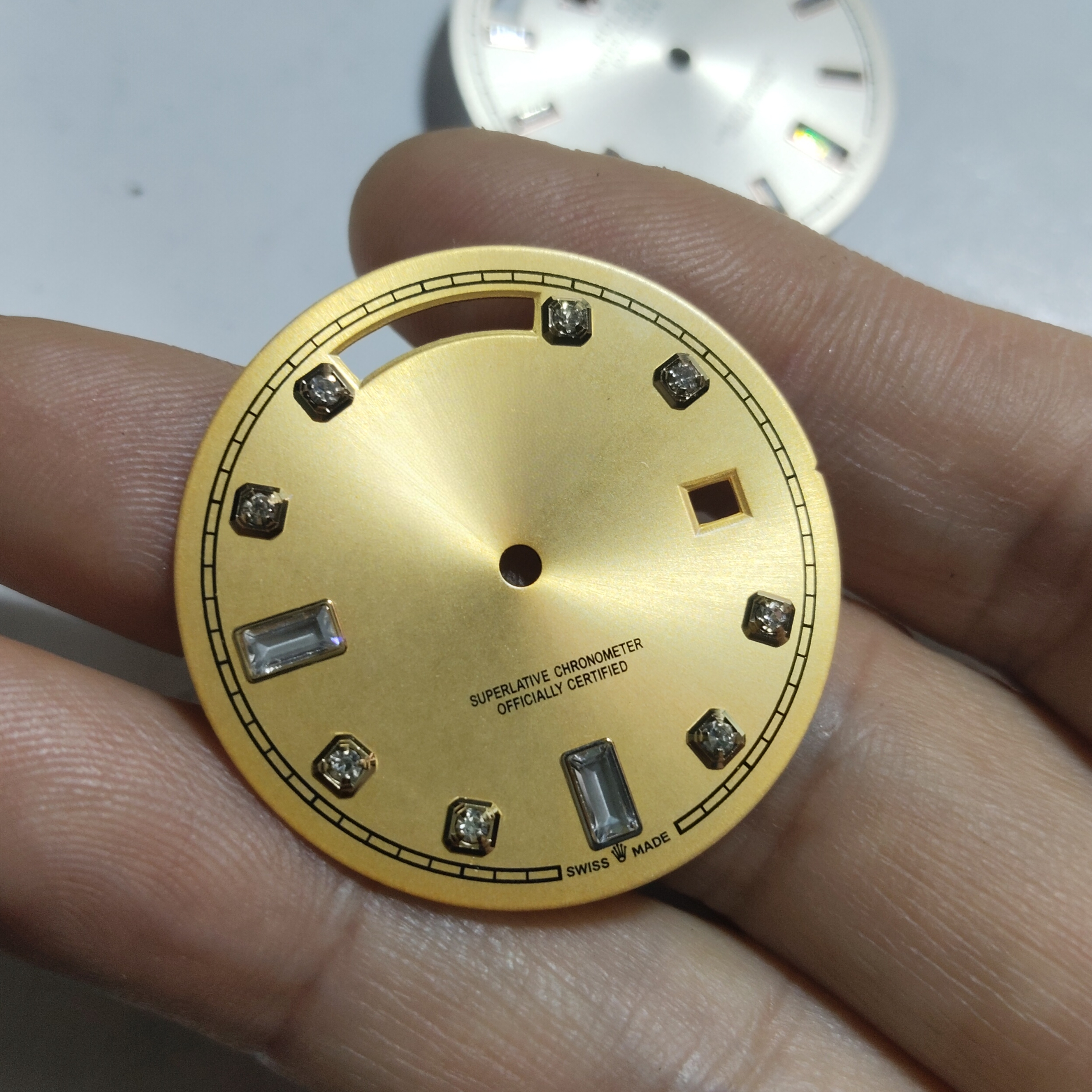 代劳水晶刻度字面天窗日历日志31mm直径表盘适合2834机芯手表配件