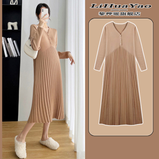 孕妇连衣裙新款 潮妈针织显瘦2025洋气过膝百褶气质春秋冬长裙 时尚