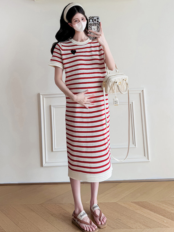 孕妇连衣裙夏季2025新时尚休闲针织冰丝镂空条纹中长款短袖T恤裙