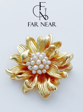 金色向日葵胸针FAR NEAR小清新精美花朵西装外套胸花优雅轻奢别针