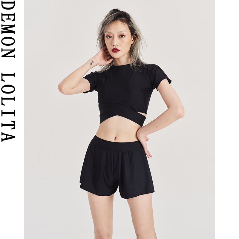 黑色网红风分体泳衣女2025新款泡温泉ins风保守显瘦三件套游泳衣