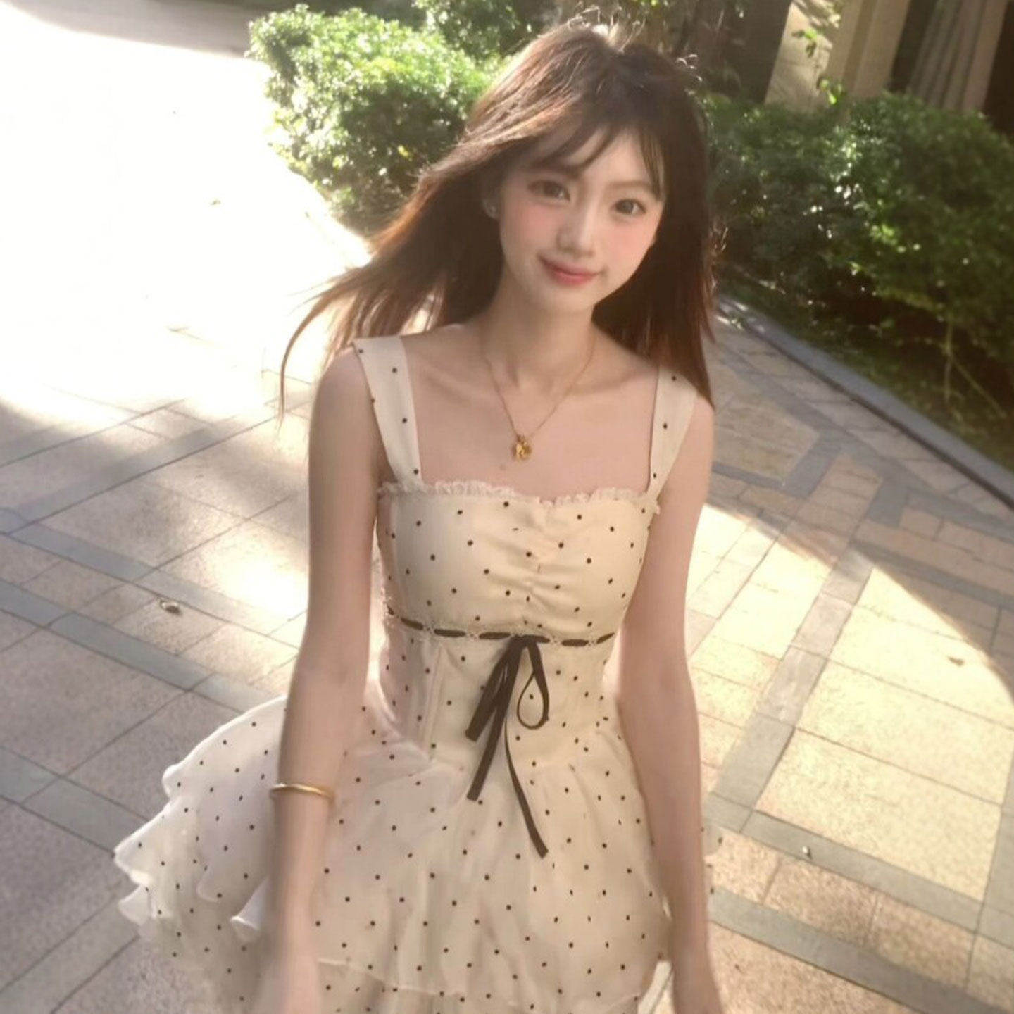 专柜26夏季氛围感穿搭独特超好看的波点吊带连衣裙小个子流行的蓬